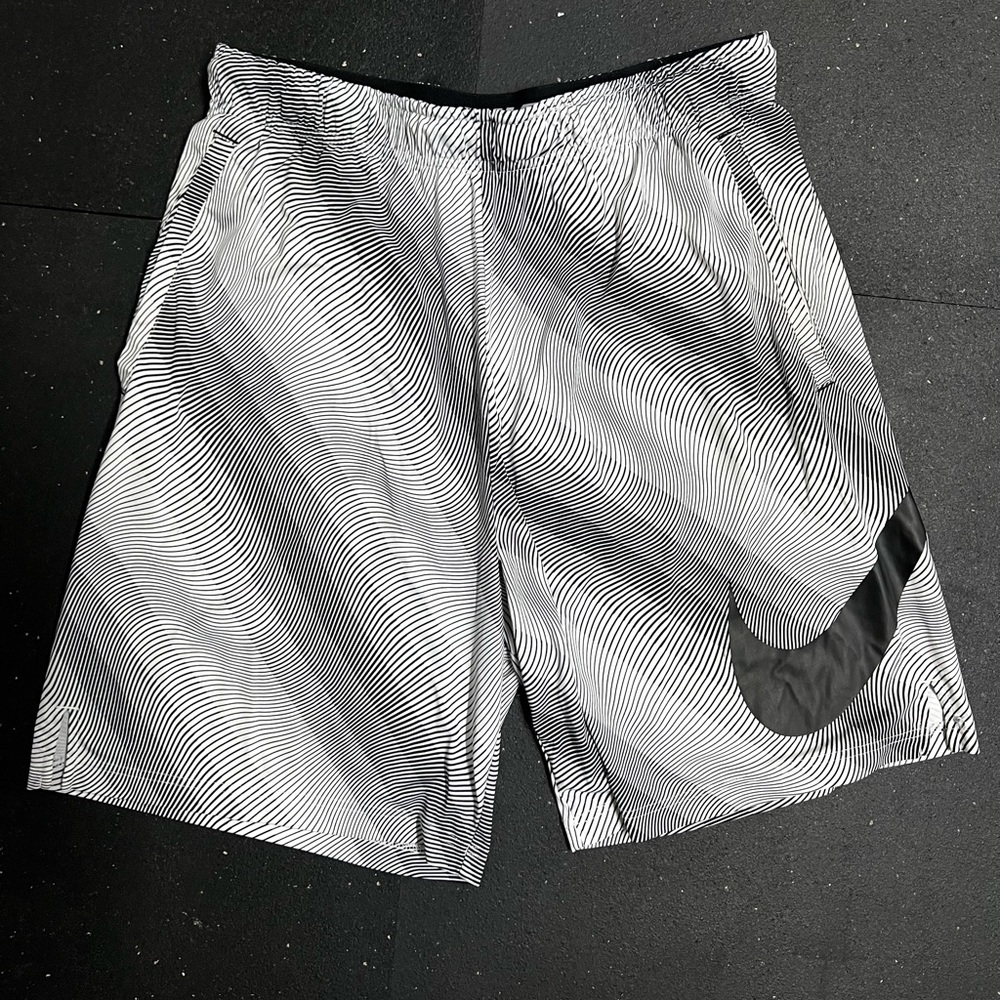 Nike Men Shorts XL